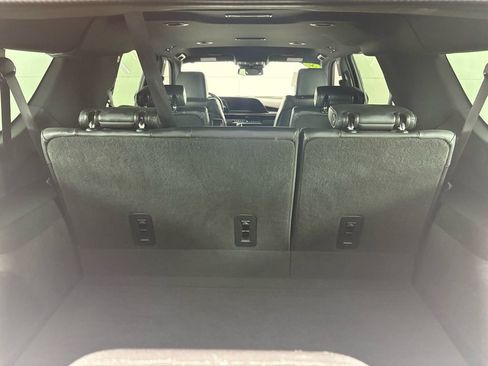 Used 2022 Cadillac Escalade ESV Luxury image 22