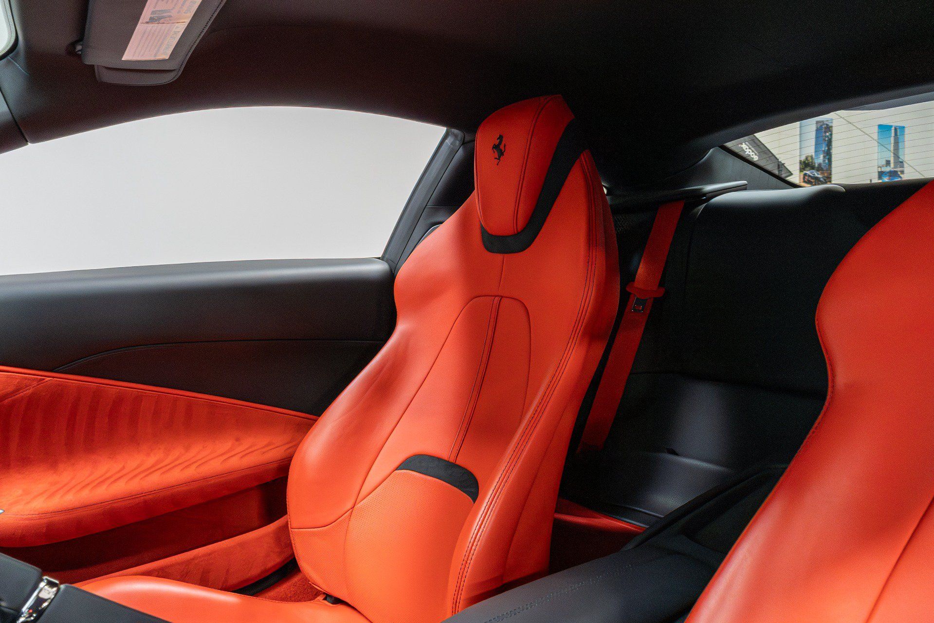 Used 2022 Ferrari Roma RWD image 15