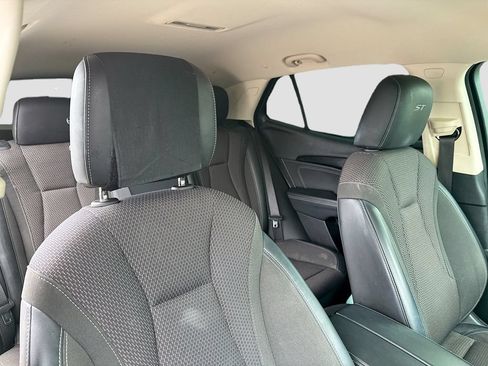 Used 2022 Buick Envision Preferred FWD image 21