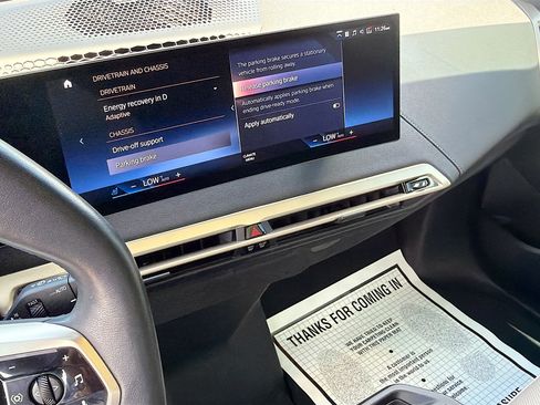Used 2023 BMW iX xDrive50 w/ Sport Package AWD/4WD image 26