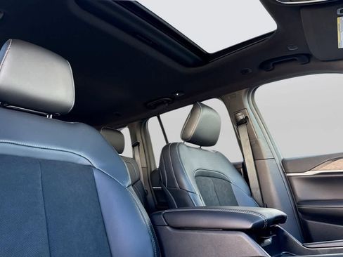 New 2026 Jeep Grand Cherokee Altitude AWD/4WD image 18