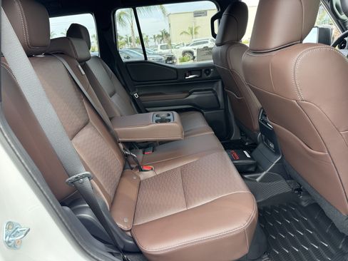 New 2027 Toyota Land Cruiser w/ Premium Package AWD/4WD image 5