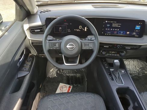 Used 2026 Nissan Kicks SV image 16