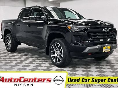 Used 2024 Chevrolet Colorado Z71 w/ Z71 Convenience Package 2