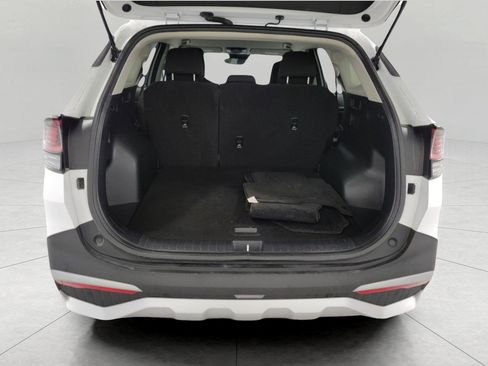 Used 2025 Kia Sportage LX image 15