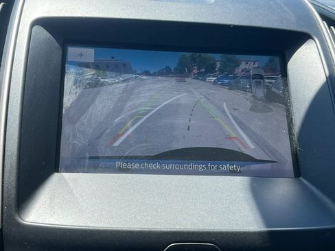 Used 2019 Ford Edge SEL w/ Equipment Group 201A FWD image 11