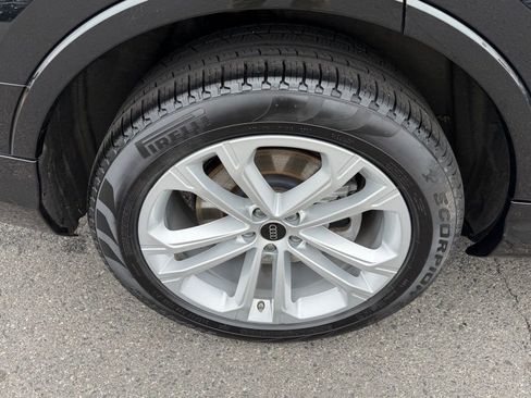 Used 2025 Audi Q7 3.0T Premium Plus image 14