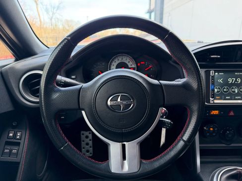 Used 2016 Scion FR-S image 11