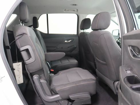 Used 2018 Chevrolet Traverse LT FWD image 19