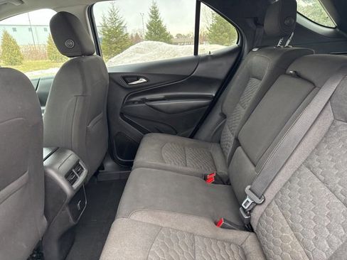 Used 2018 Chevrolet Equinox LT image 29