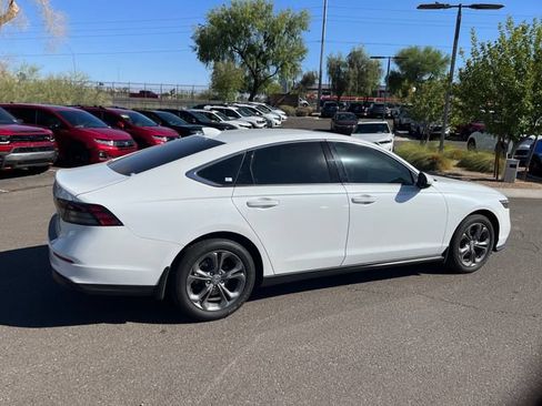 Used 2023 Honda Accord EX image 5