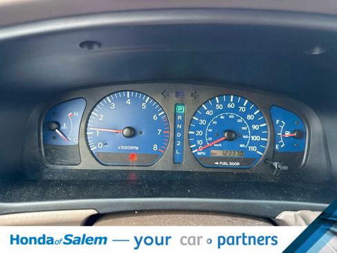 Used 2001 Toyota Sienna LE image 7