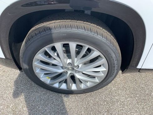 New 2026 Buick Enclave Sport Touring w/ Power Package image 11