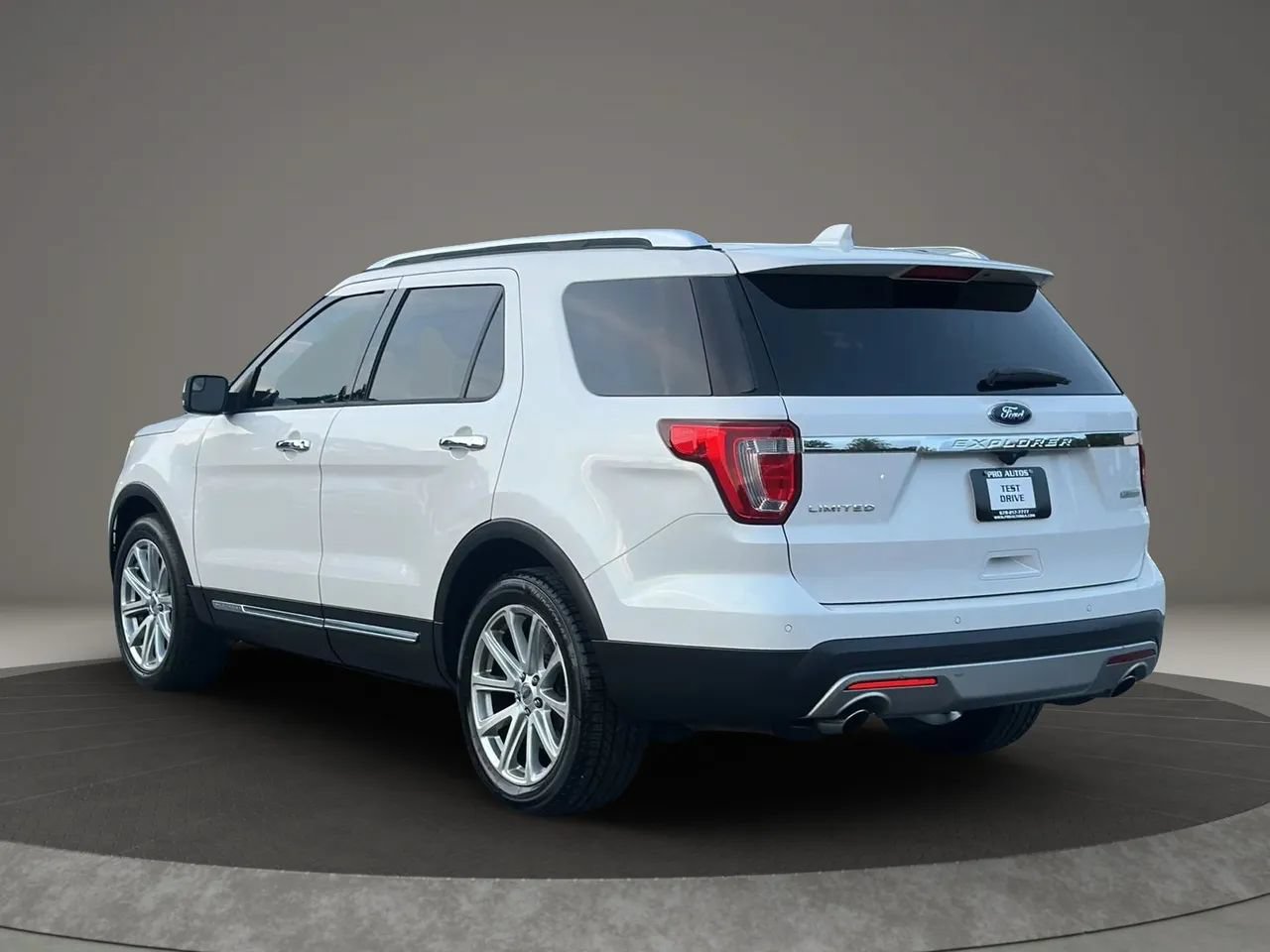 Used 2016 Ford Explorer Limited FWD image 7