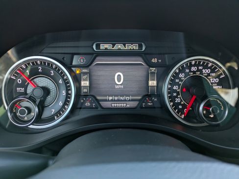 Used 2019 RAM 1500 Big Horn image 30