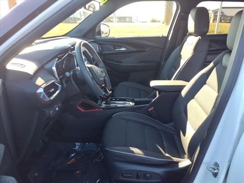 Used 2023 Chevrolet TrailBlazer RS w/ Convenience Package image 25