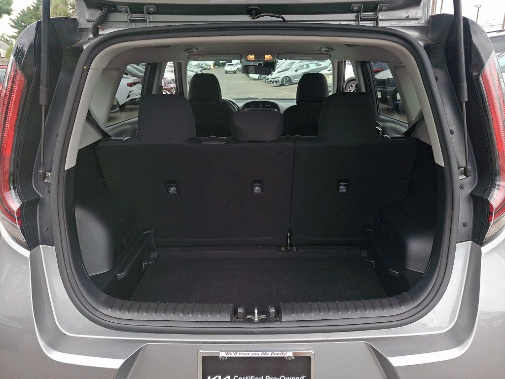 Used 2024 Kia Soul LX w/ Option Group 015 FWD image 24