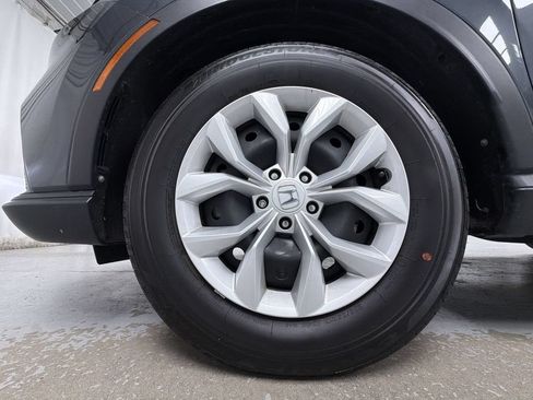 Used 2025 Honda CR-V LX image 14
