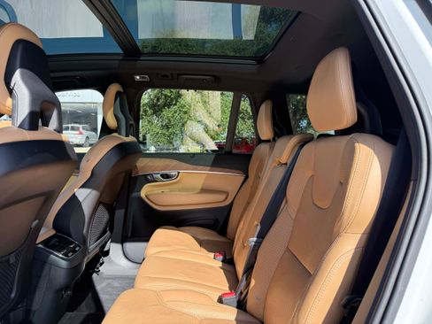 Used 2018 Volvo XC90 T6 Inscription w/ Convenience Package AWD/4WD image 16