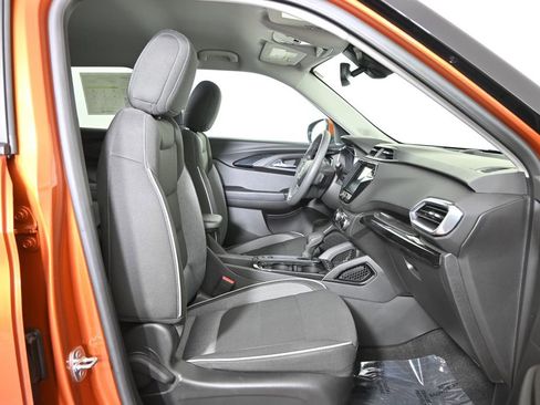 Used 2023 Chevrolet TrailBlazer LT w/ Convenience Package AWD/4WD image 13