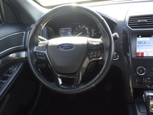 Used 2018 Ford Explorer XLT w/ Equipment Group 201A image 15