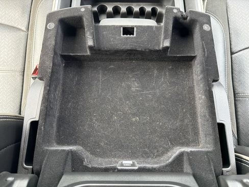 Used 2022 RAM 3500 Laramie AWD/4WD image 43