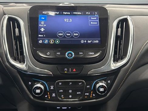 Used 2023 Chevrolet Equinox Premier image 17
