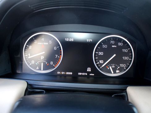 Used 2012 Land Rover Range Rover HSE image 24