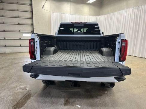 New 2026 GMC Sierra 2500 Denali Ultimate AWD/4WD image 11