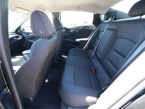 Used 2024 Chevrolet Malibu LT FWD image 7