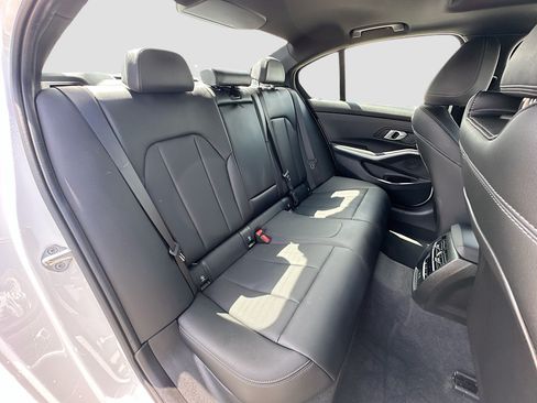 Certified 2025 BMW 330i Sedan w/ M Sport Package RWD image 28