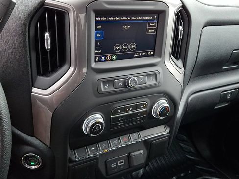 New 2026 GMC Sierra 1500 Pro w/ Pro Value Package AWD/4WD image 11