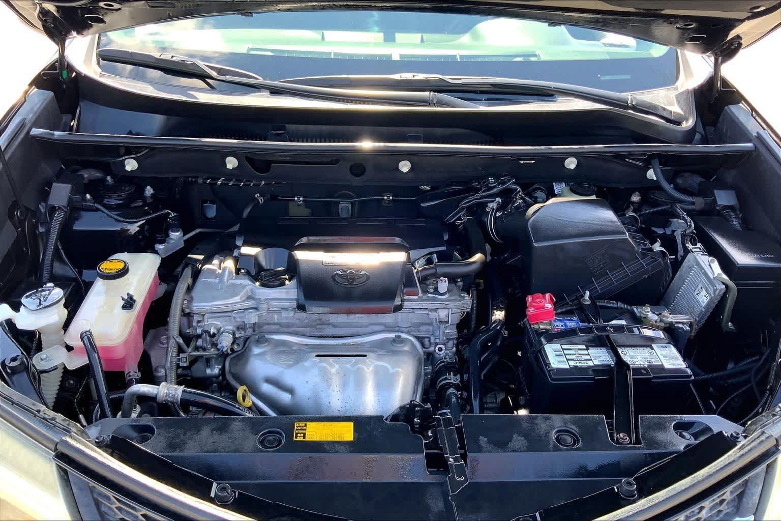 Used 2015 Toyota RAV4 LE FWD image 31
