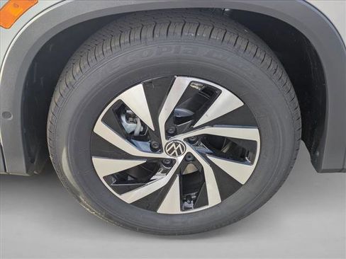 New 2026 Volkswagen Tiguan S image 9