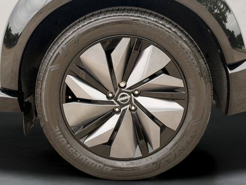 Used 2024 Nissan Ariya FWD image 13