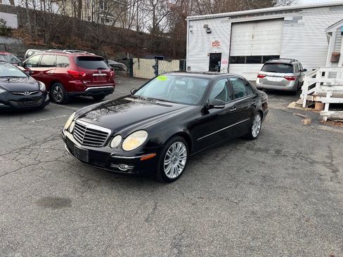 Used 2008 Mercedes-Benz E 350 4MATIC Sedan image 2