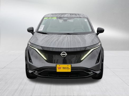 Used 2023 Nissan Ariya AWD image 2