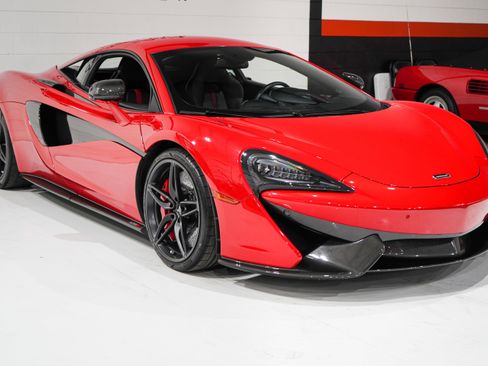 Used 2017 McLaren 570S Coupe RWD image 28