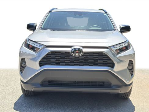 Used 2025 Toyota RAV4 LE AWD/4WD image 27