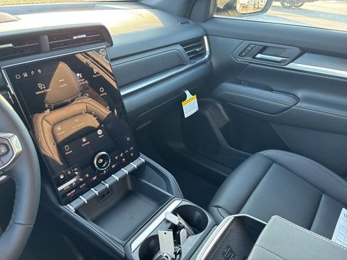 New 2026 GMC Terrain Elevation w/ Elevation Premium Package image 22