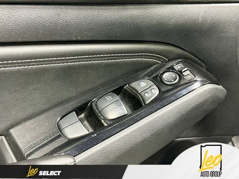 Used 2020 Nissan Altima 2.5 SV FWD image 17