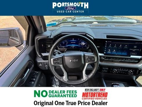Used 2023 Chevrolet Silverado 1500 LT Trail Boss w/ Convenience Package II image 7