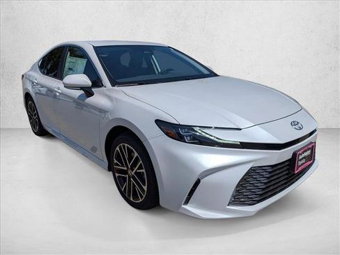 New 2026 Toyota Camry XLE AWD/4WD image 7