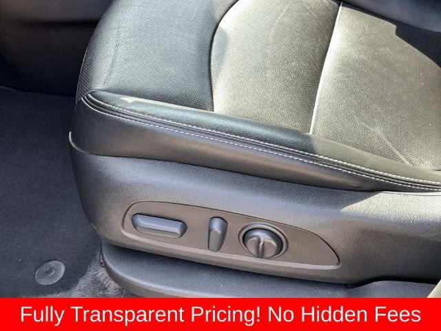 Used 2022 GMC Terrain SLT w/ Tech Package AWD/4WD image 28