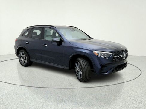 Used 2023 Mercedes-Benz GLC 300 4MATIC image 5