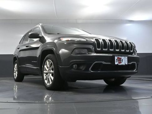 Used 2015 Jeep Cherokee Limited w/ Luxury Group AWD/4WD image 55
