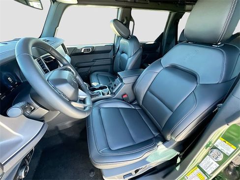 New 2025 Ford Bronco Outer Banks w/ Sasquatch Package image 15