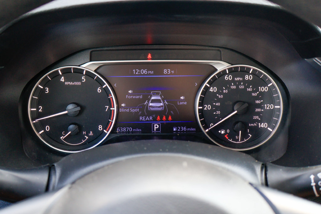 Used 2025 Nissan Altima 2.5 SV FWD image 11