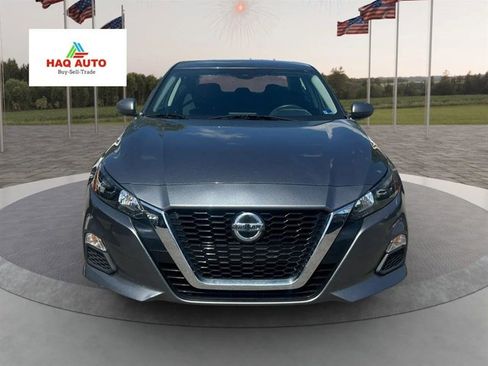 Used 2022 Nissan Altima 2.5 S image 2