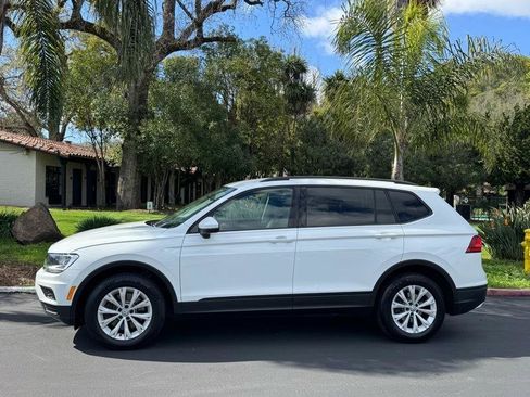 Used 2019 Volkswagen Tiguan S image 2